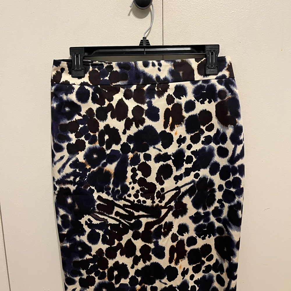 Ann Taylor Black and Blue Patterned Pencil Skirt